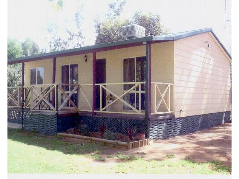 1 Tarcoola Street, Pooncarie NSW 2648