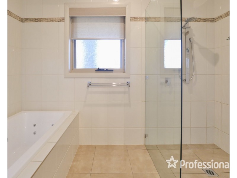 63 Fern Avenue, Irymple VIC 3498