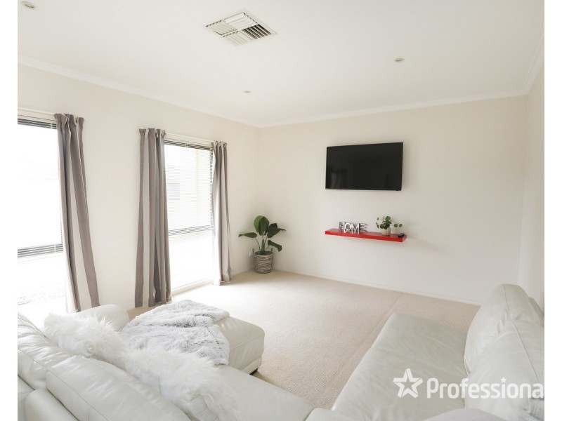 8 Bristol Way, Mildura VIC 3500