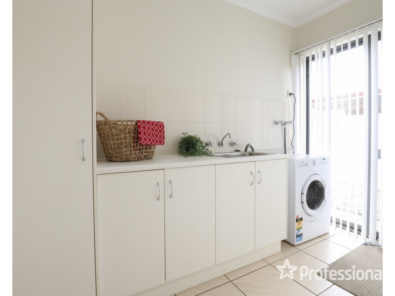8 Bristol Way, Mildura VIC 3500