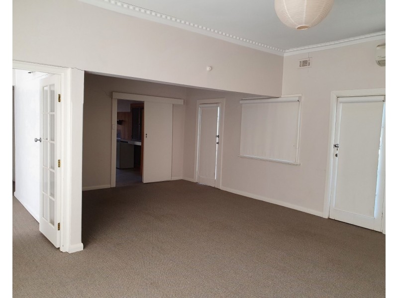 260 Deakin Avenue, Mildura VIC 3500