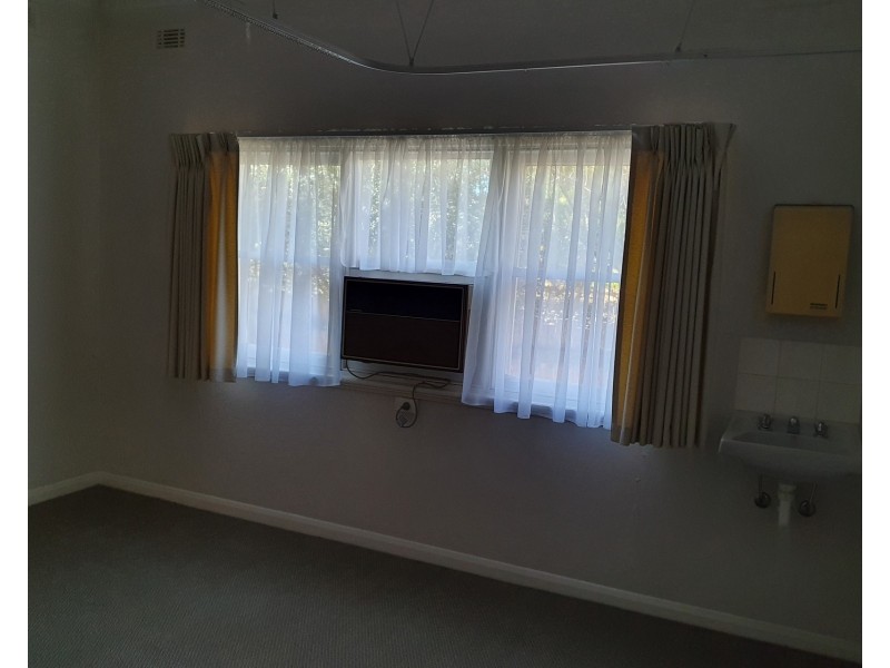 260 Deakin Avenue, Mildura VIC 3500