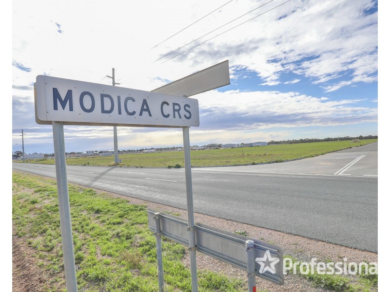 14-22 Modica Crescent, Buronga NSW 2739