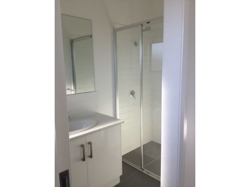 4/9 Toorak Drive, Irymple VIC 3498