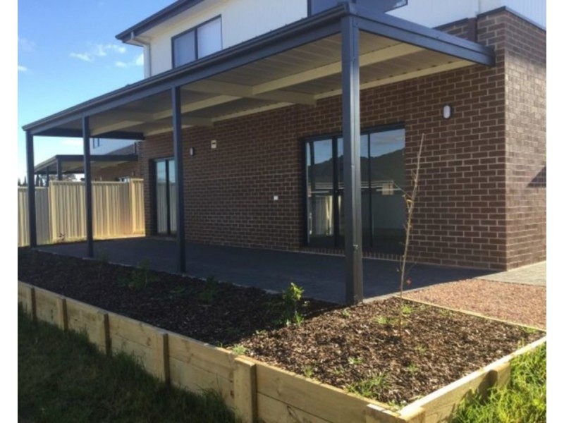 4/9 Toorak Drive, Irymple VIC 3498