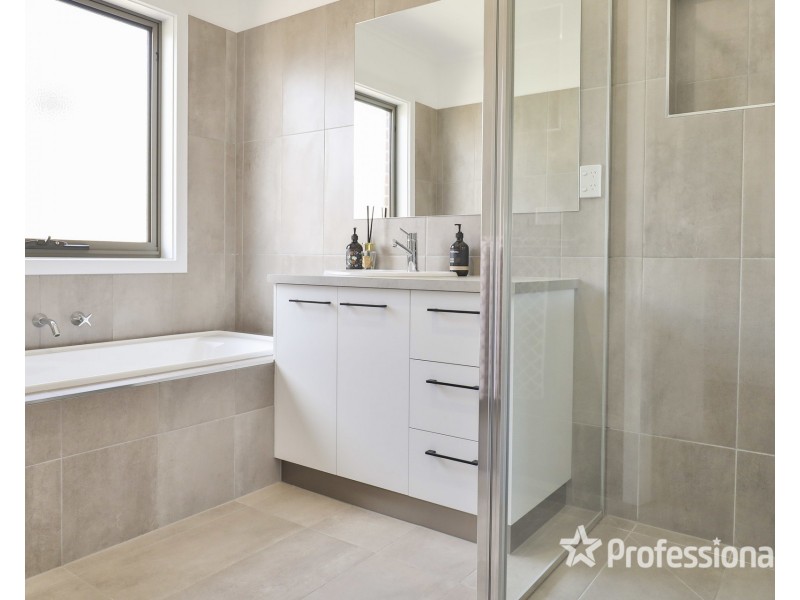 5 Marita Court, Irymple VIC 3498