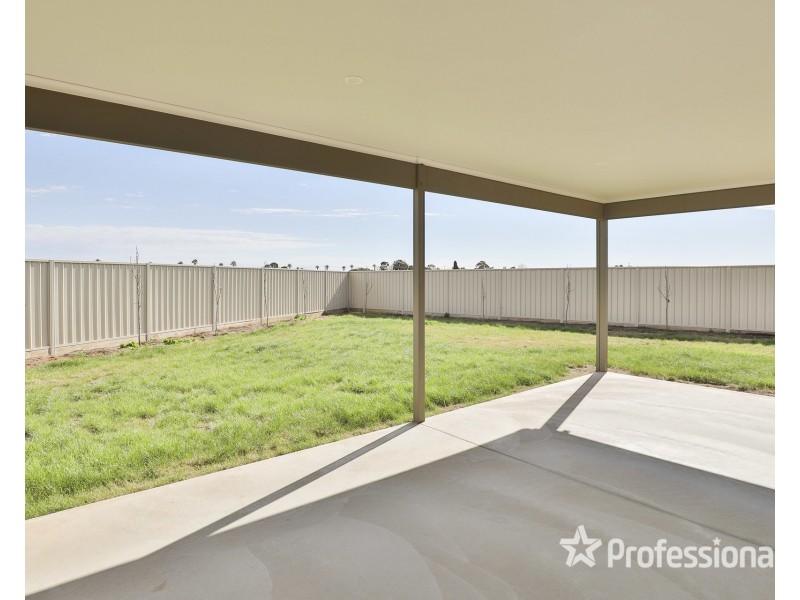 5 Marita Court, Irymple VIC 3498