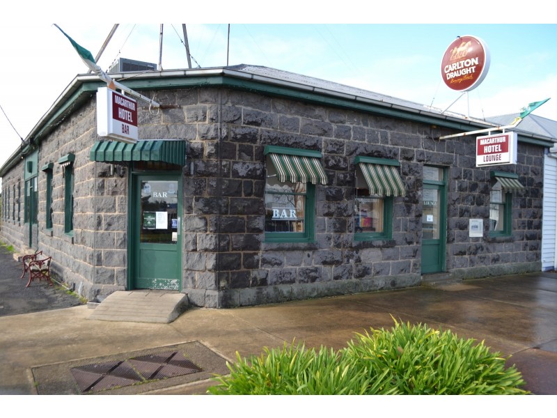 26 High Street, Macarthur VIC 3286
