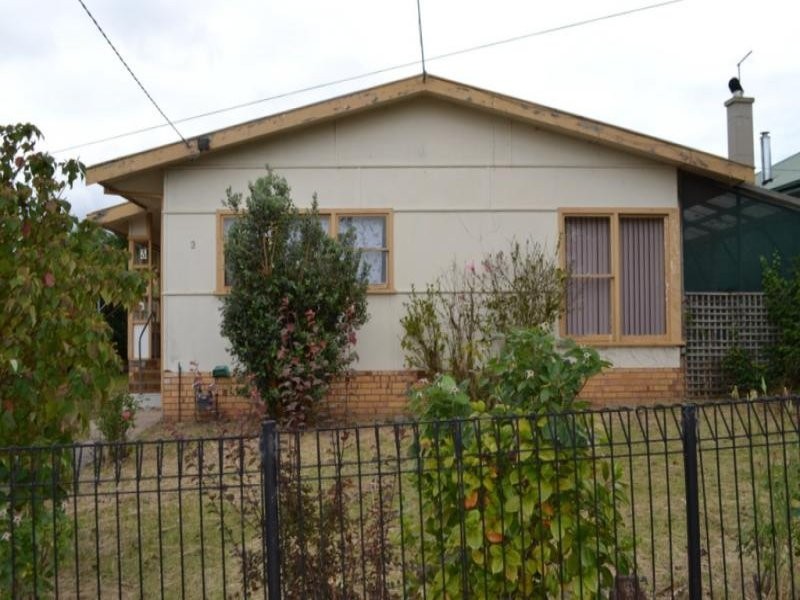 3 Dimora Avenue, Camperdown VIC 3260