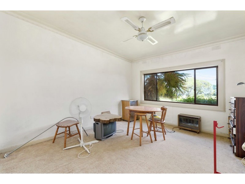70 Mitchell Street, Cobden VIC 3266