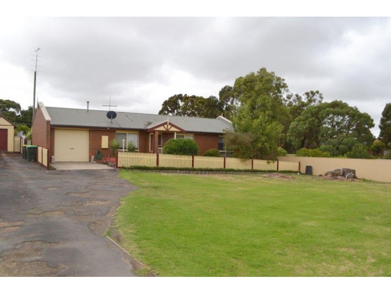 2/46 Silvester Street, Cobden VIC 3266