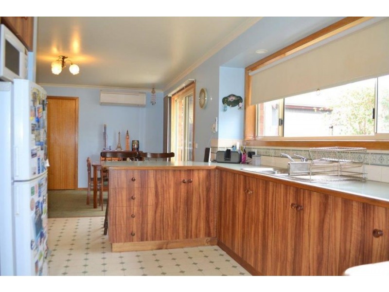 2/46 Silvester Street, Cobden VIC 3266