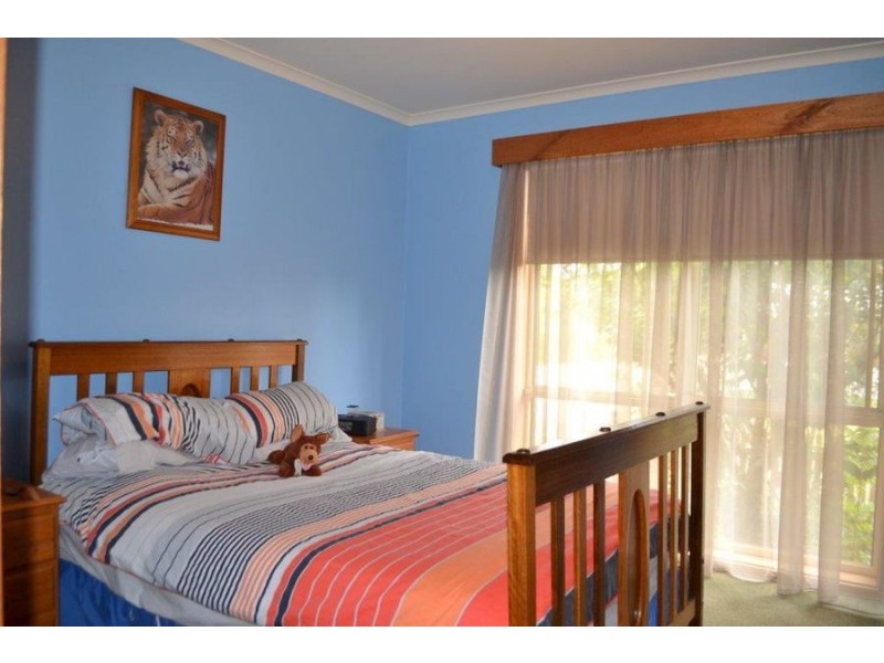 2/46 Silvester Street, Cobden VIC 3266