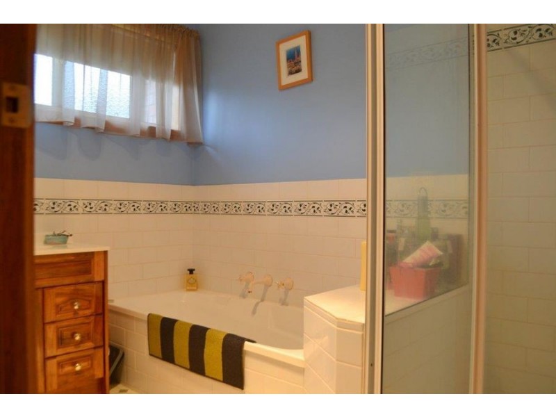 2/46 Silvester Street, Cobden VIC 3266