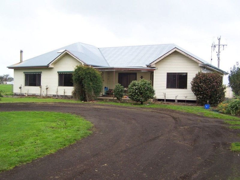 586 Dingey Road, Naringal East VIC 3277