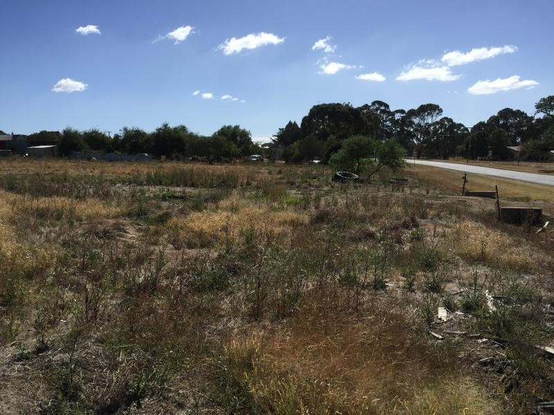 19 Camperdown-Lismore Road, Lismore VIC 3324