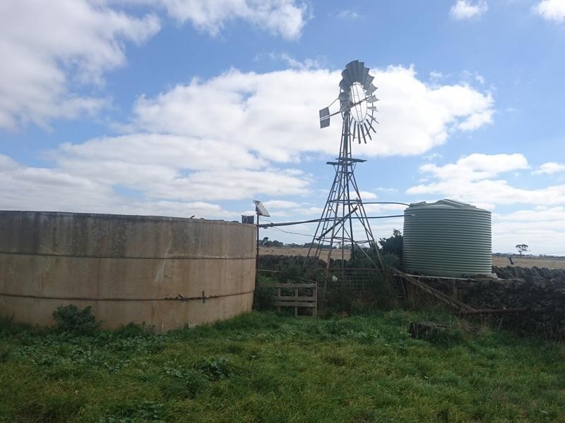 100 Hawks Nest Road, Camperdown VIC 3260