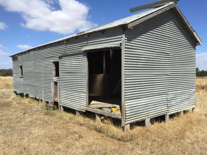 10/12 Camperdown-Lismore Road, Lismore VIC 3324