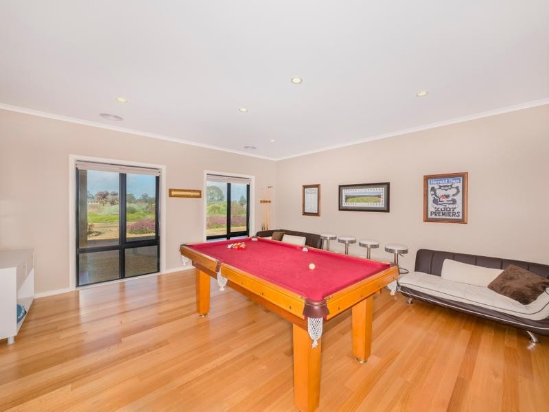 102 Pound Lane, Mortlake VIC 3272