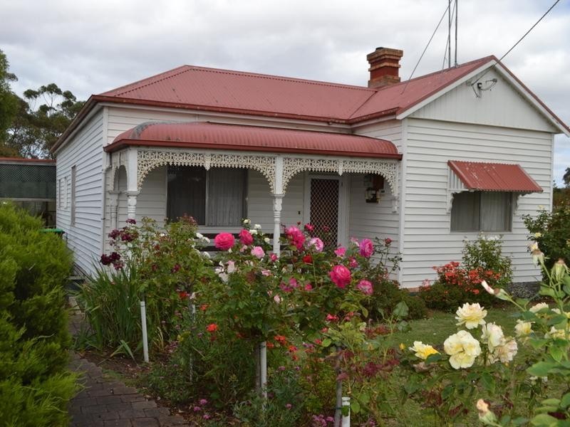 79 High Street, Macarthur VIC 3286