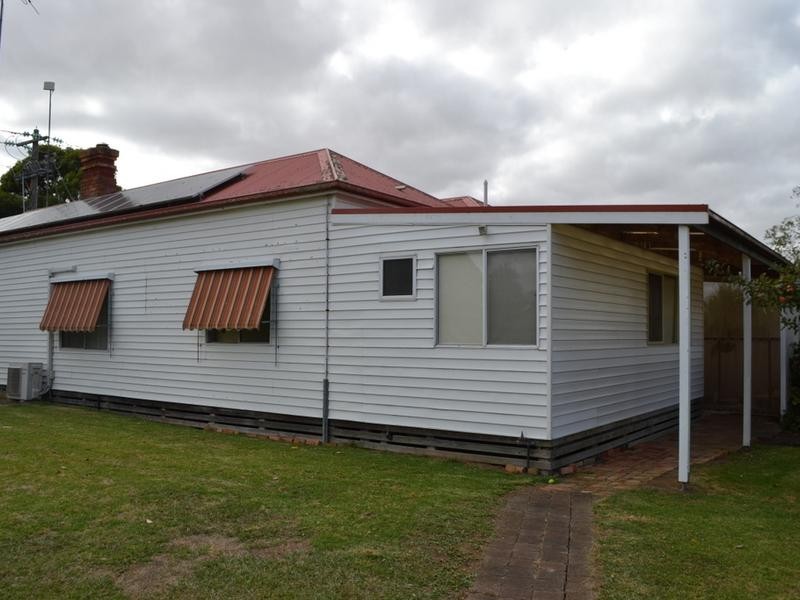 79 High Street, Macarthur VIC 3286