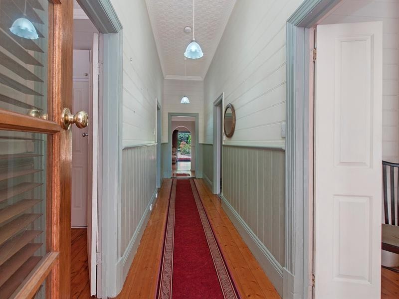 18 Eversley Street, Macarthur VIC 3286