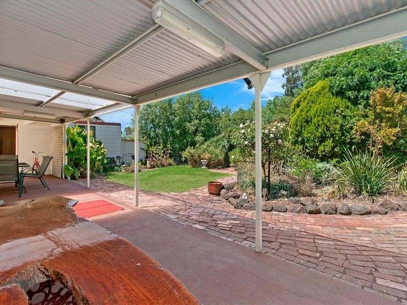 18 Eversley Street, Macarthur VIC 3286