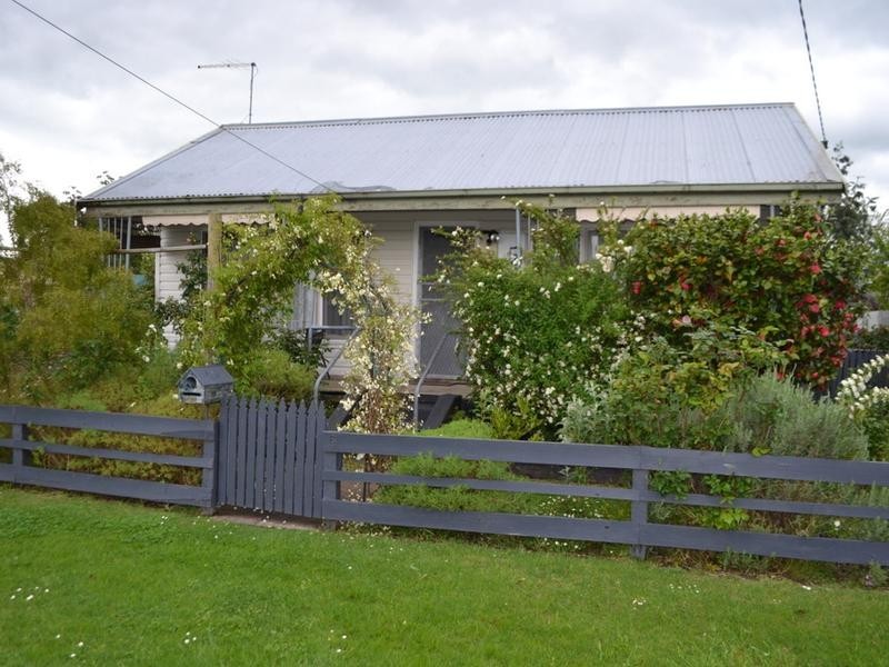 6 Wilson Street, Terang VIC 3264
