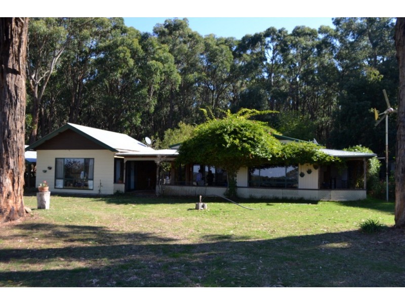 562 Moreys Road, Brucknell VIC 3268