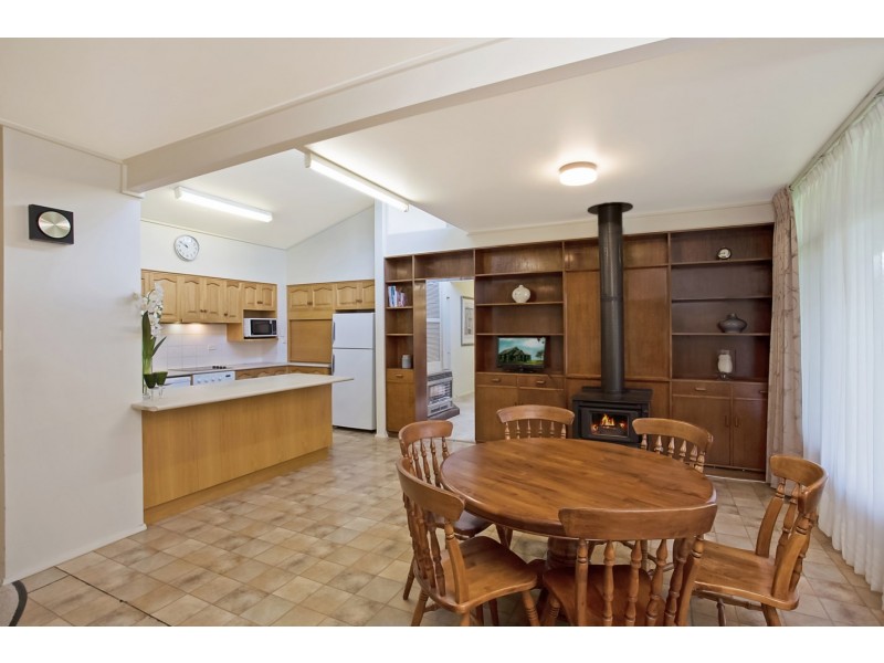 23 Shenfield Street, Cobden VIC 3266