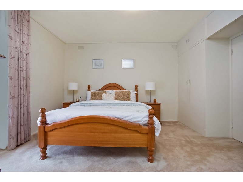 23 Shenfield Street, Cobden VIC 3266