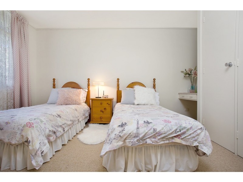 23 Shenfield Street, Cobden VIC 3266