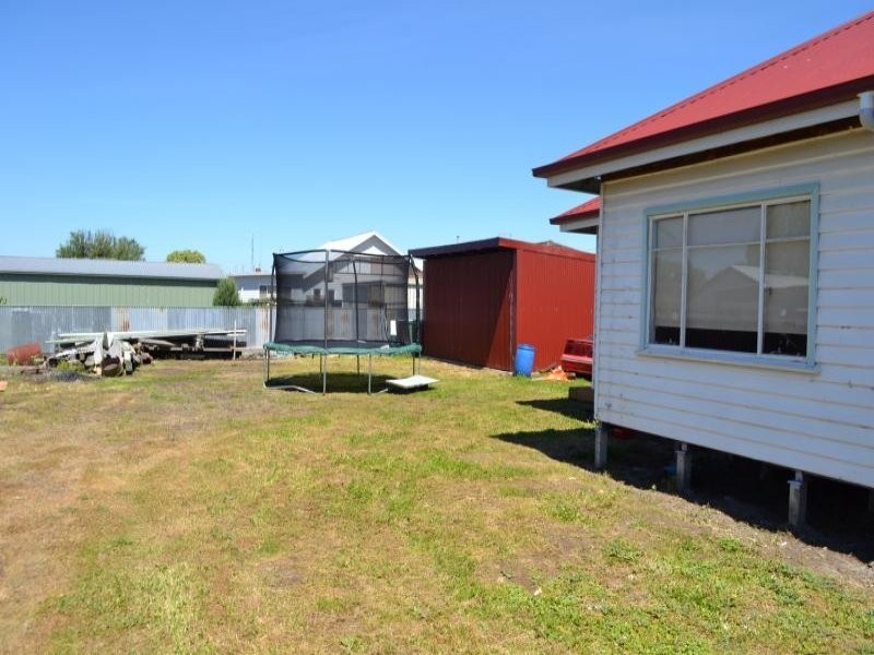 18 Lyons Street, Terang VIC 3264