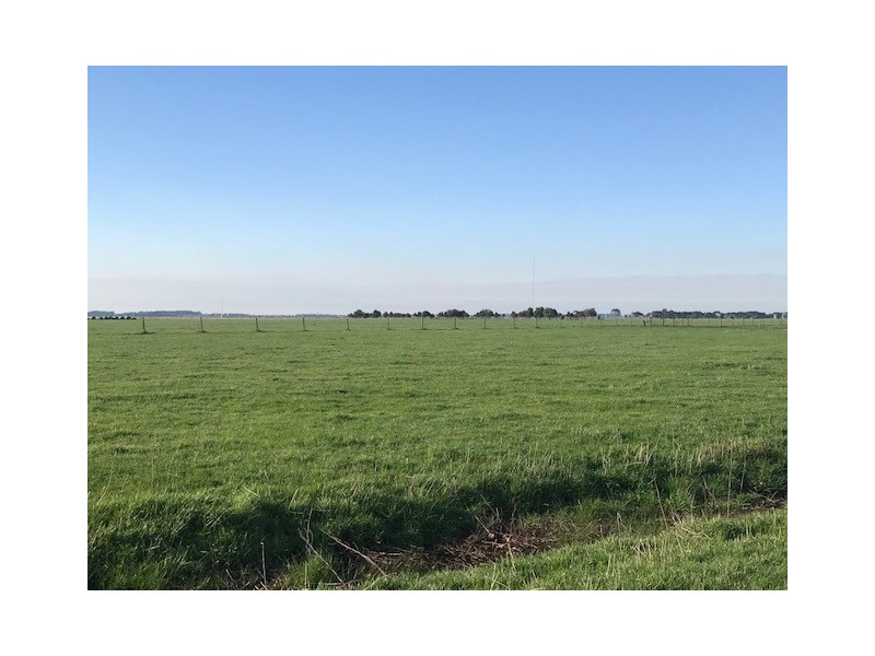 2/Chamallak Lane, The Sisters VIC 3265