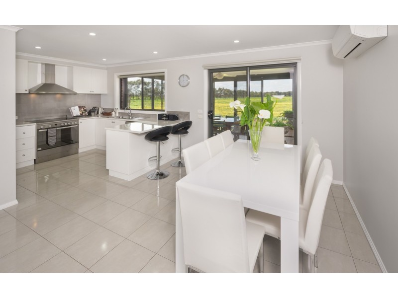 140 Boundary Road, Mortlake VIC 3272