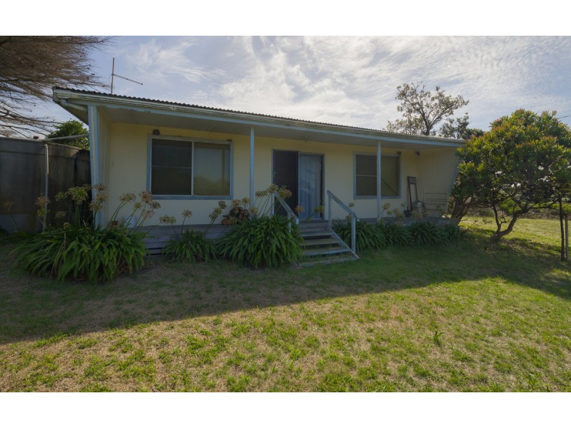 1810 Great Ocean Road, Peterborough VIC 3270