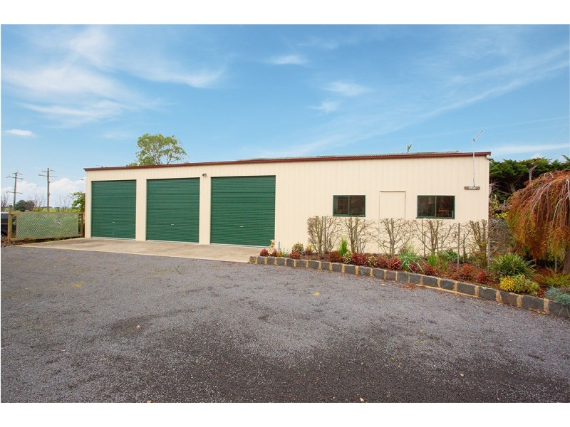 105 Camperdown Lismore Road, Camperdown VIC 3260