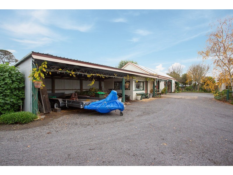 105 Camperdown Lismore Road, Camperdown VIC 3260