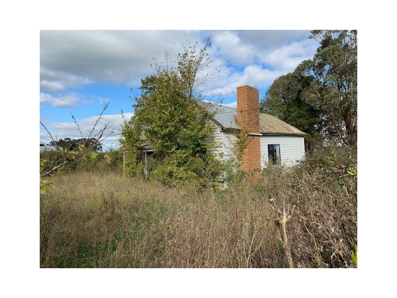 240 Lilleys Lane, Ecklin South VIC 3265