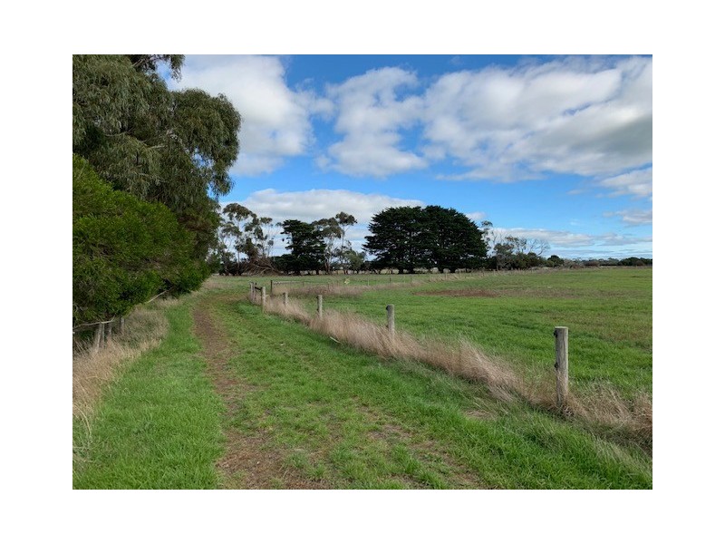 240 Lilleys Lane, Ecklin South VIC 3265
