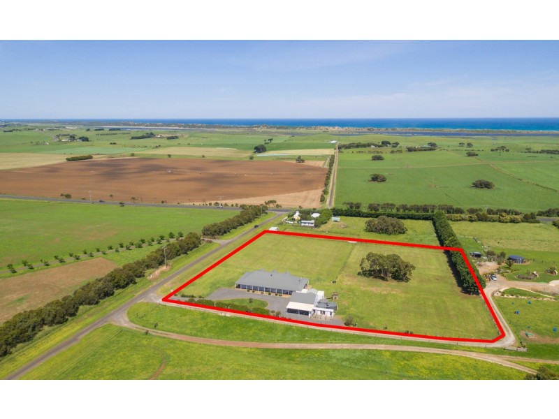 17 Fitzgibbons Lane, Illowa VIC 3282