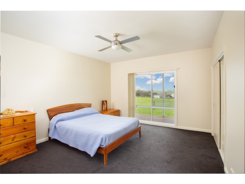 17 Fitzgibbons Lane, Illowa VIC 3282