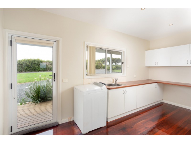 17 Fitzgibbons Lane, Illowa VIC 3282
