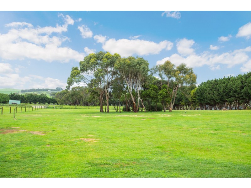 17 Fitzgibbons Lane, Illowa VIC 3282