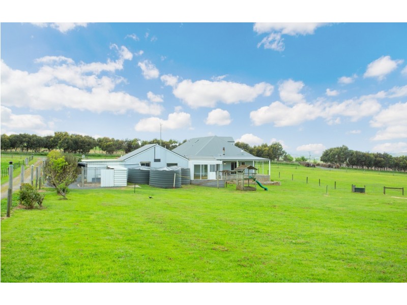 17 Fitzgibbons Lane, Illowa VIC 3282