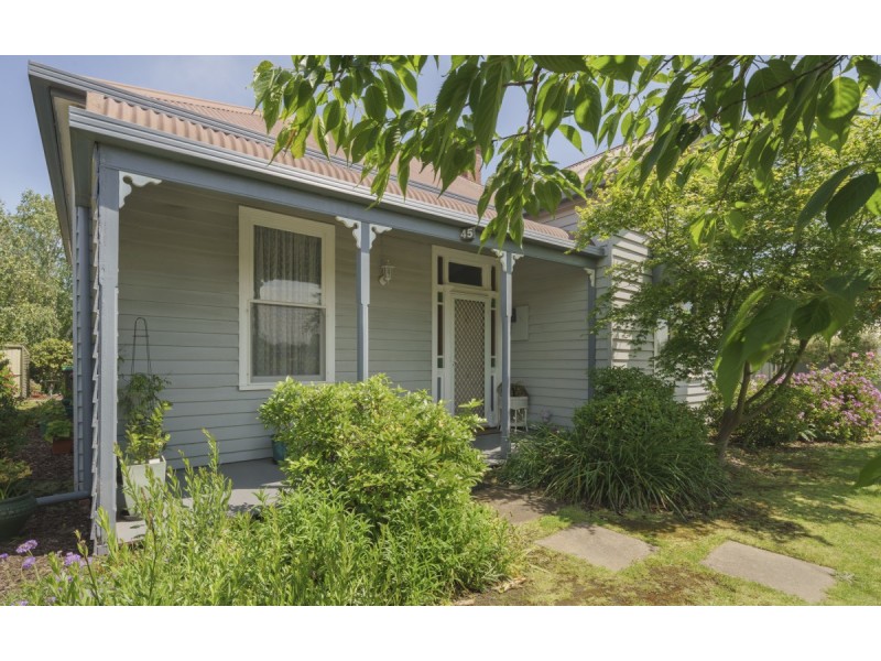 45 Thomson Street, Terang VIC 3264