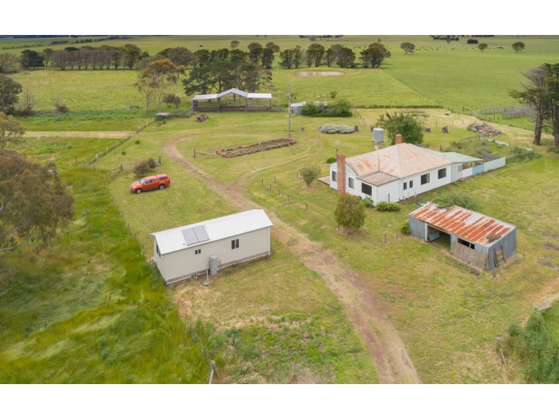 490 Hamilton Highway, Mortlake VIC 3272
