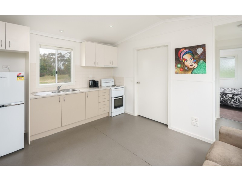 490 Hamilton Highway, Mortlake VIC 3272