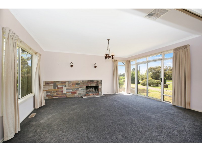 91 Victoria Street, Cobden VIC 3266