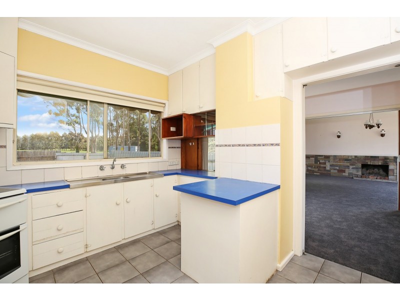 91 Victoria Street, Cobden VIC 3266